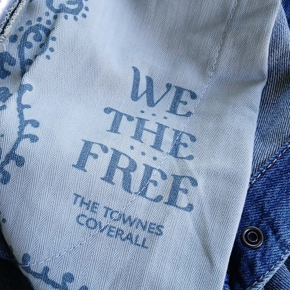 We The Free Denim Jumpsuit NWT Size XS Jeans Townes Coverall - Picture 15 of 16